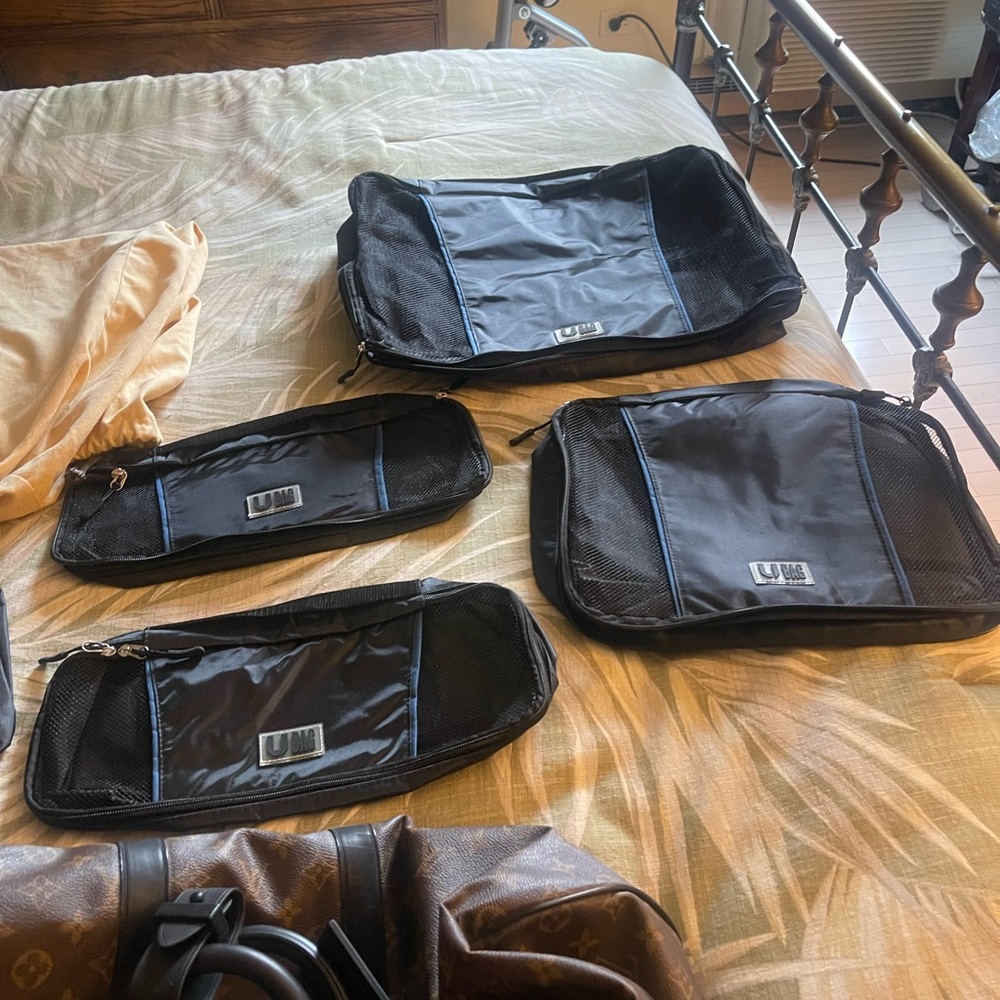 Louis Vuitton Monogram Duffel Bag - Brown and Black - Picture 5 of 8
